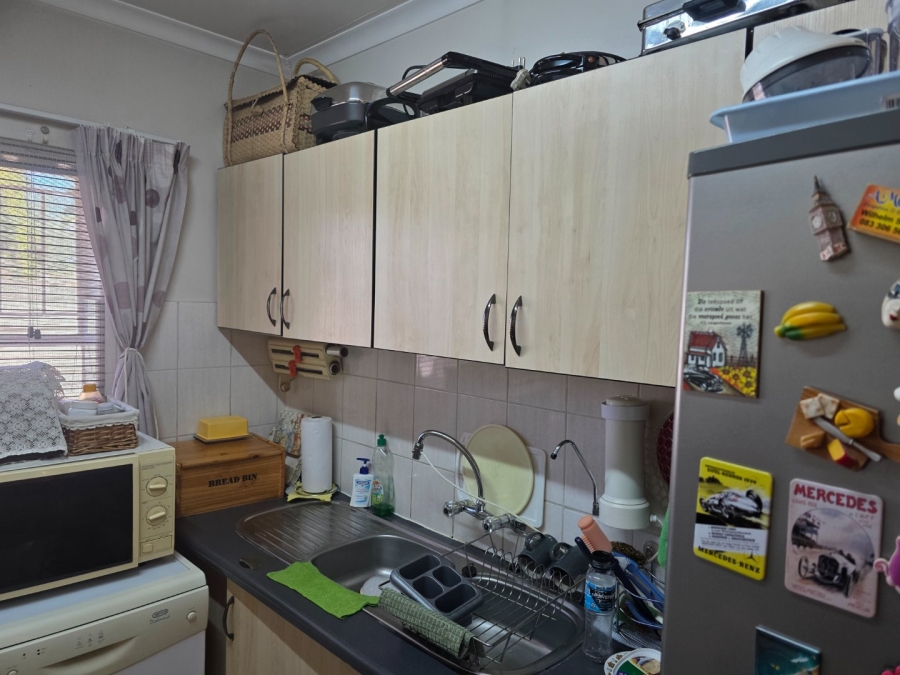 2 Bedroom Property for Sale in Langenhovenpark Free State